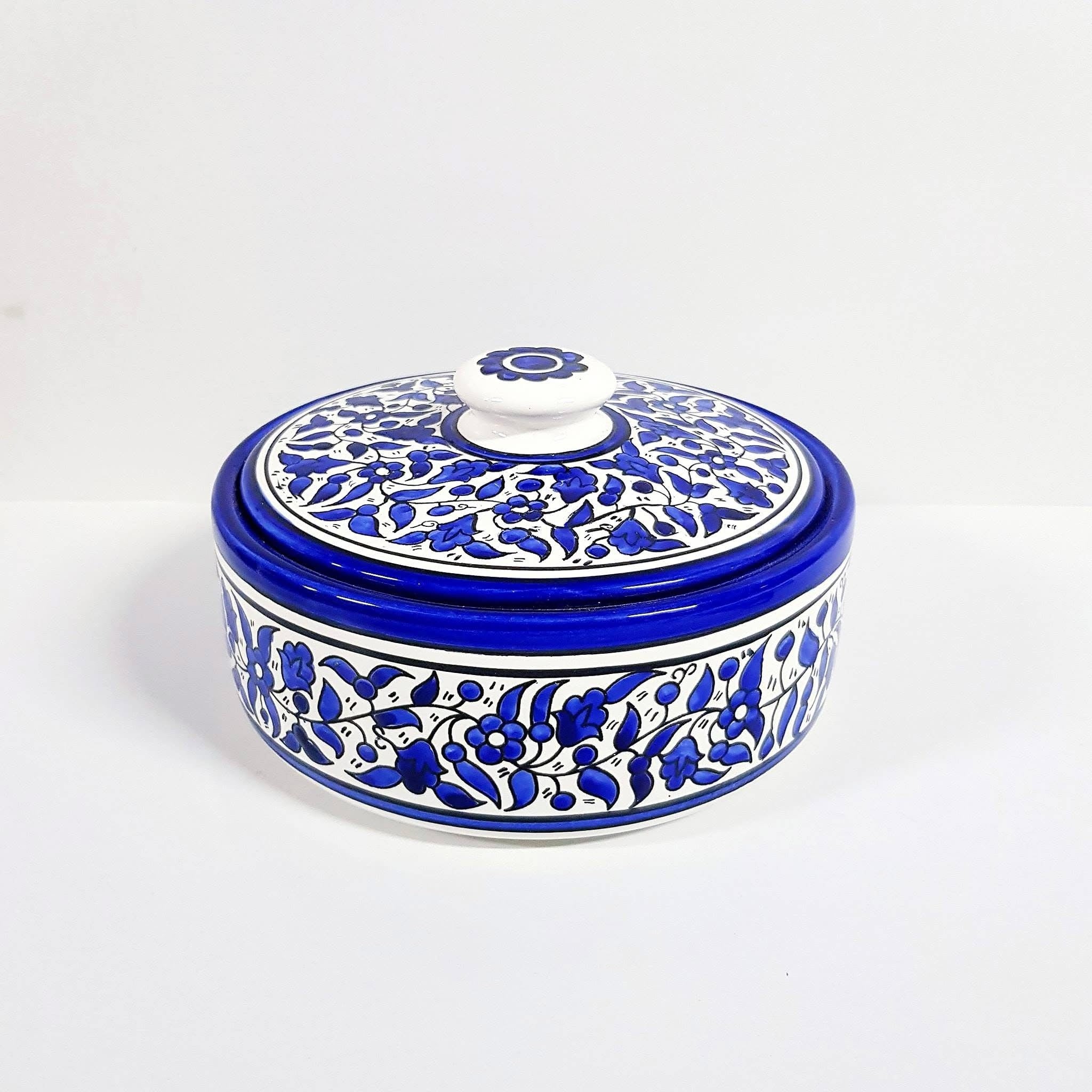 Cookie Dish with Lid 22cm image 0